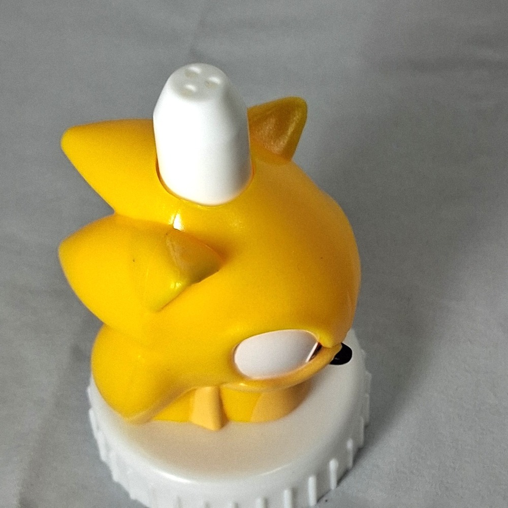 Super Sonic the Hedgehog Good 2 Grow Drink‎ Bottle Top Figure 2024 Never Used - Picture 3 of 6